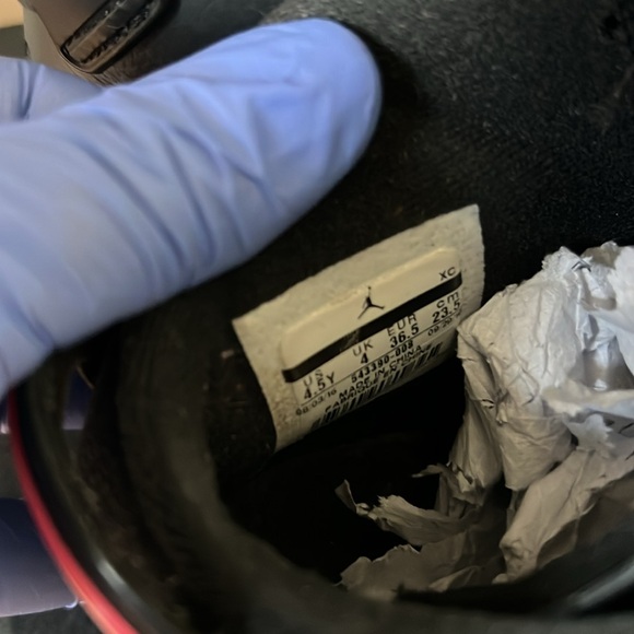 Jordan 6 - Picture 5 of 6